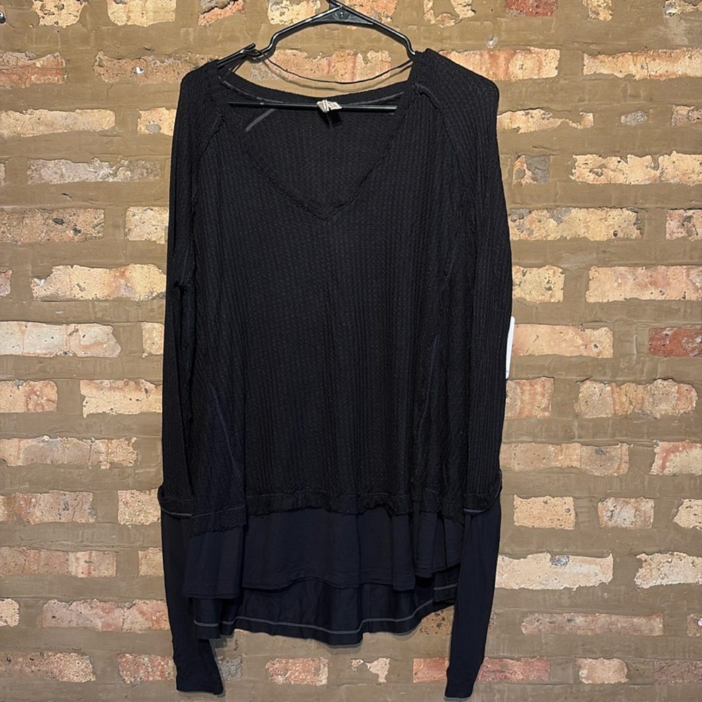 Free People black thin-knit sweater top
